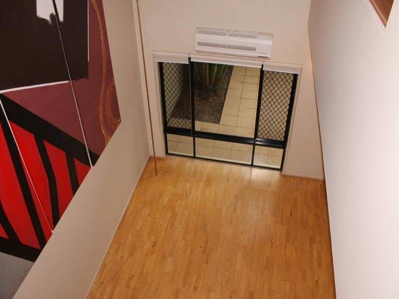 2/1 Waimea Drive, Varsity Lakes QLD 4227