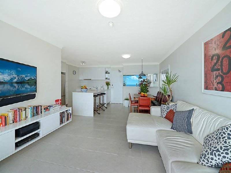 10c/52 Goodwin Tce, Burleigh Heads QLD 4220