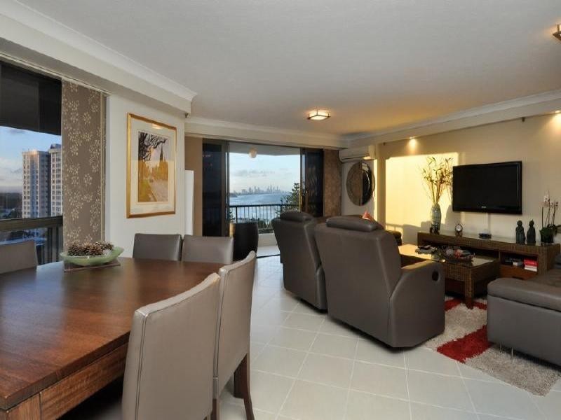 9/45 Hayle st, Burleigh Heads QLD 4220
