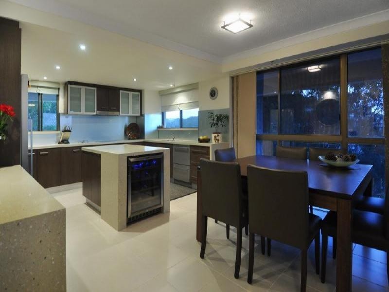 9/45 Hayle st, Burleigh Heads QLD 4220