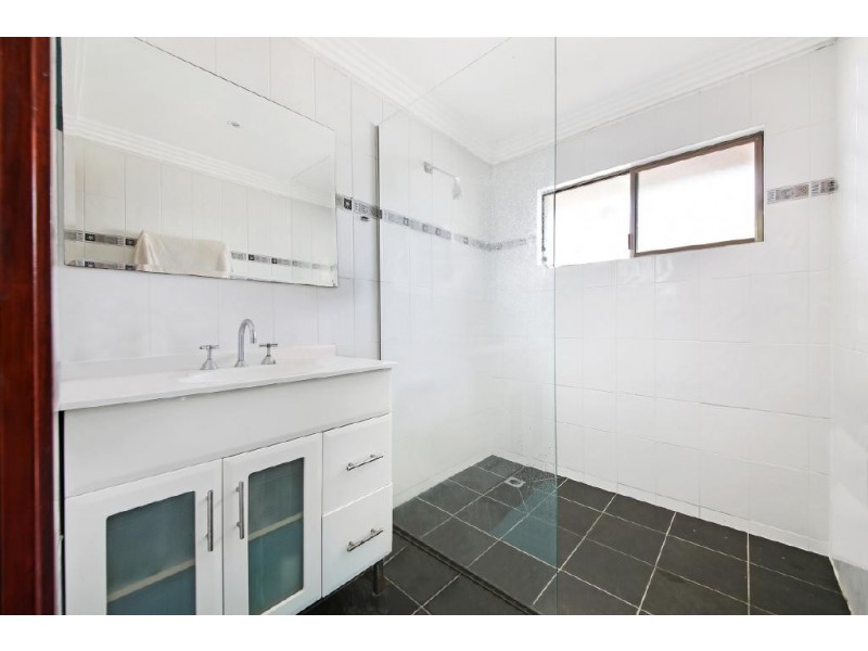1/23 Doggett Drive, Miami QLD 4220