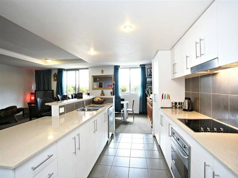 1025/1 Ocean Street, Burleigh Heads QLD 4220