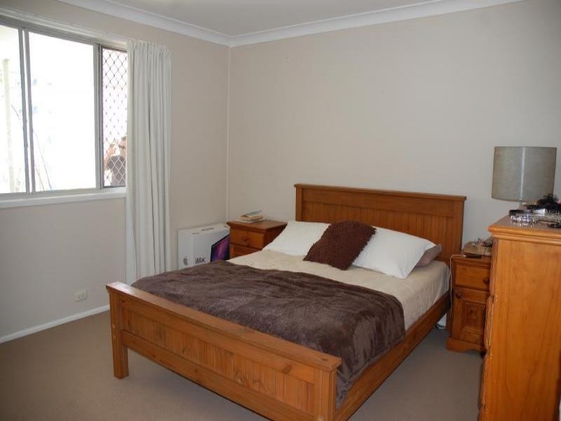 3/25 George Ave, Broadbeach QLD 4218