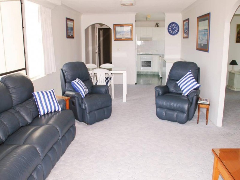 10/30 Pacific Regis The Esplanade, Burleigh Heads QLD 4220