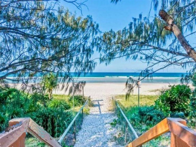 10/30 Pacific Regis The Esplanade, Burleigh Heads QLD 4220