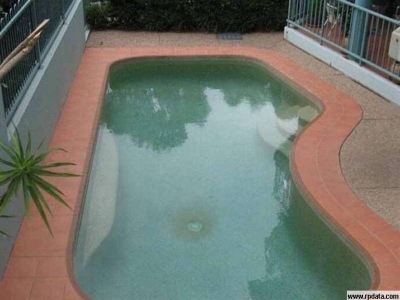 9/2 Brake Street,, Burleigh Heads QLD 4220