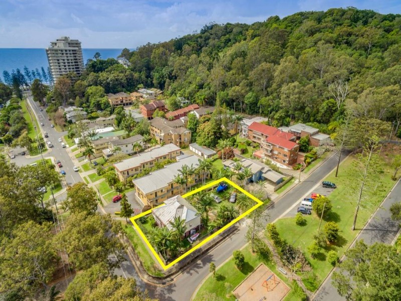 1 Hayle Street, Burleigh Heads QLD 4220