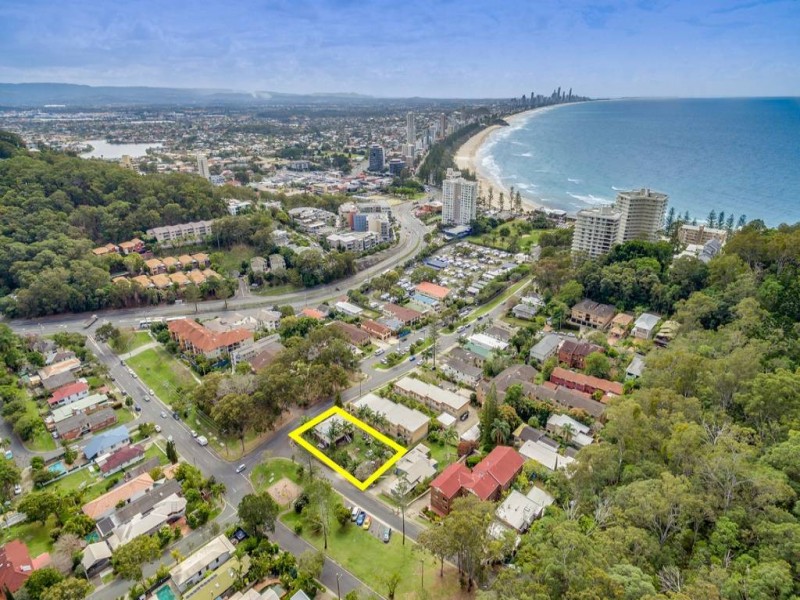 1 Hayle Street, Burleigh Heads QLD 4220