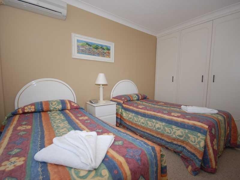 55/114 The Esplanade, Burleigh Heads QLD 4220