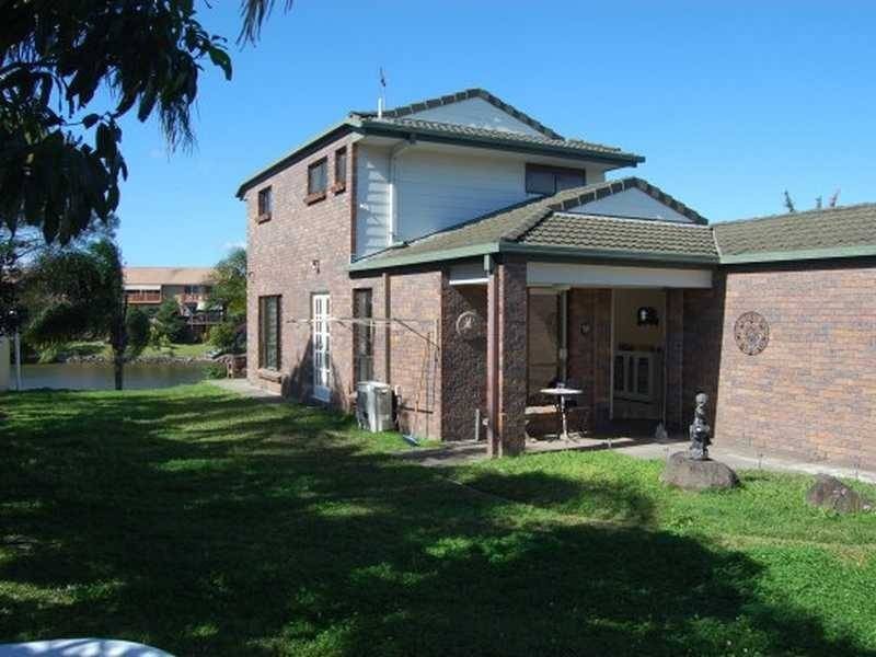 2 Seafoam Close,, Varsity Lakes QLD 4227
