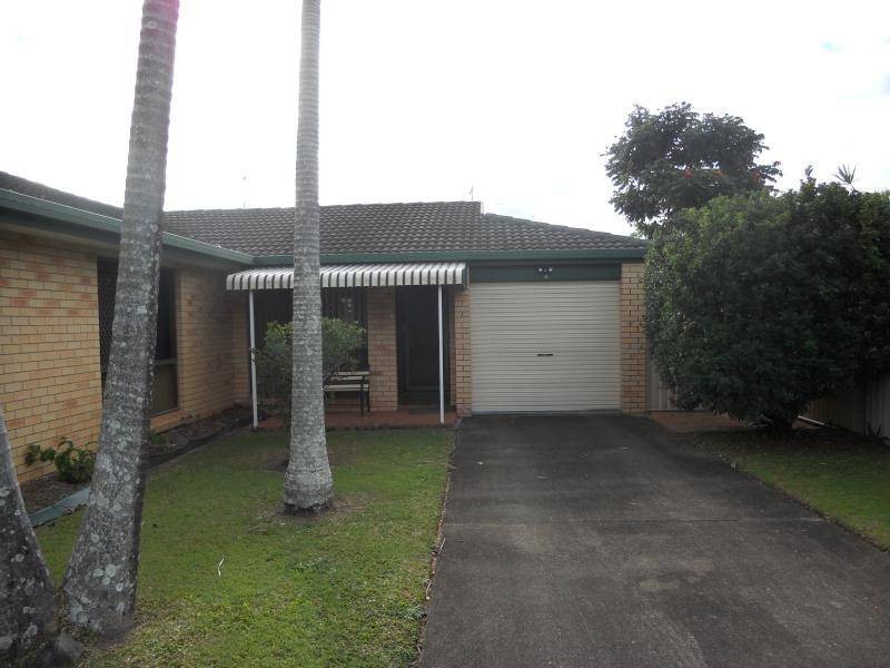 2/95 Christine Avenue, Burleigh Waters QLD 4220