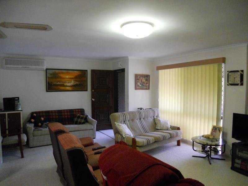 2/95 Christine Avenue, Burleigh Waters QLD 4220