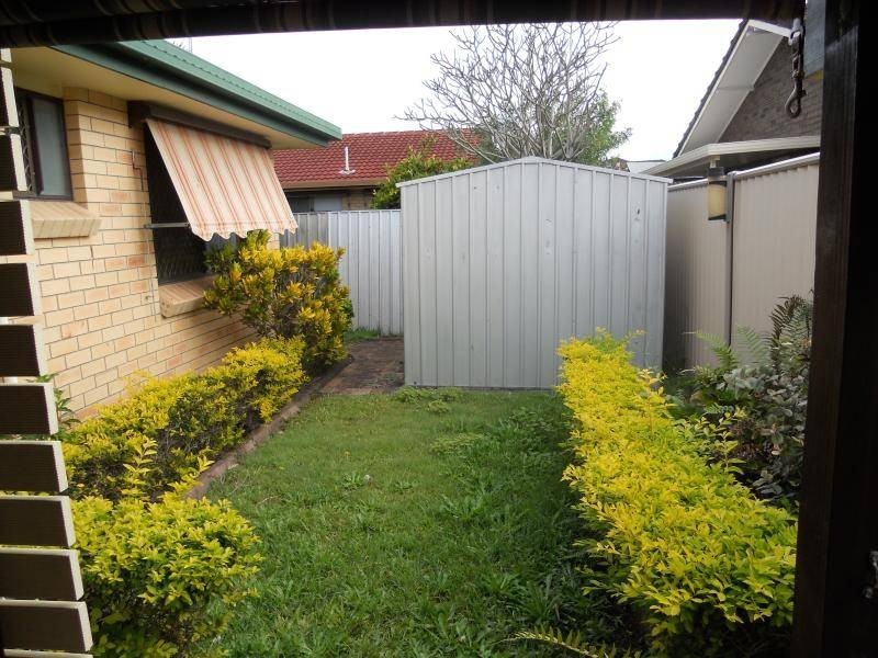 2/95 Christine Avenue, Burleigh Waters QLD 4220