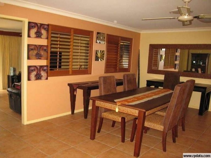 9 Grasstree Way, Molendinar QLD 4214