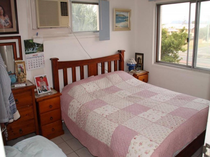 10/1899 Gold Coast Highway, Burleigh Heads QLD 4220