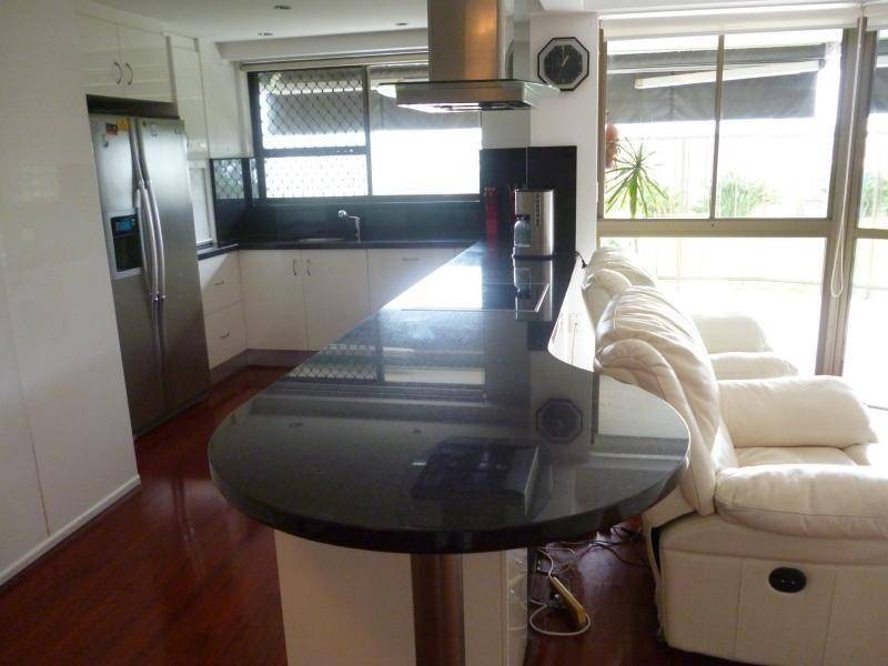 2/45 Hayle Street,, Burleigh Heads QLD 4220
