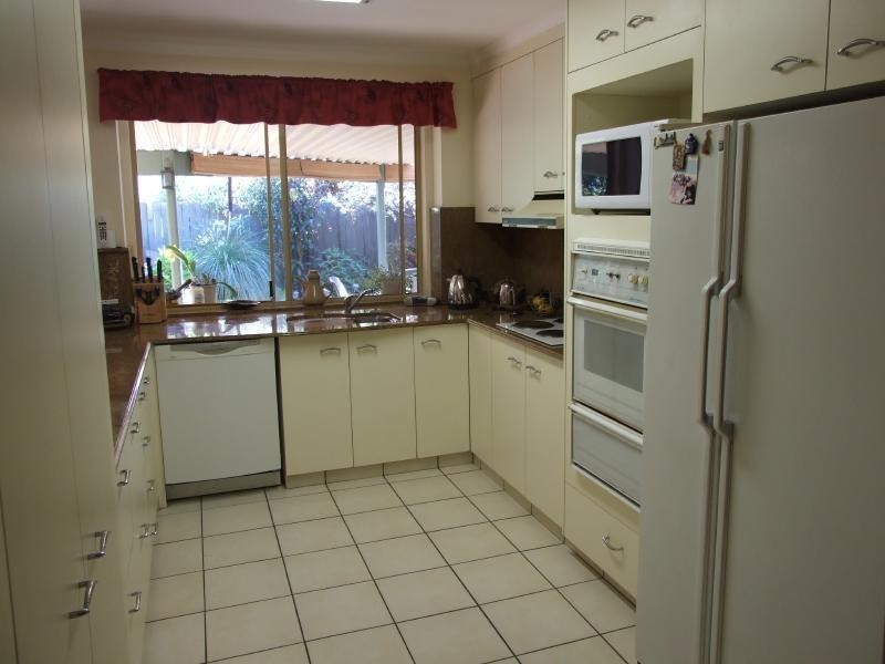 12 Myna Way, Burleigh Waters QLD 4220