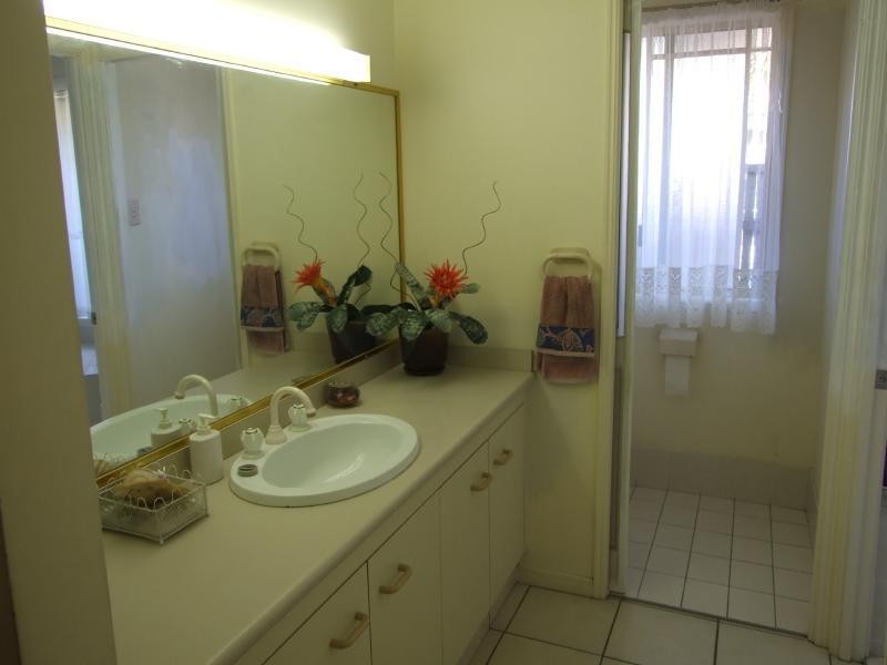 12 Myna Way, Burleigh Waters QLD 4220