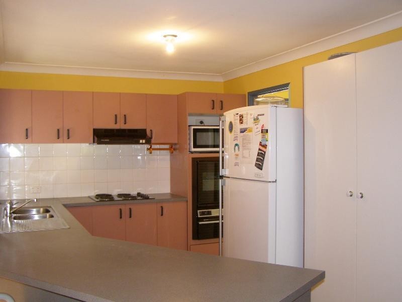 31 Gonzales St, Amity Point QLD 4183