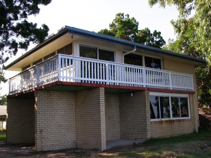 2/1 Kindara St, Amity Point QLD 4183