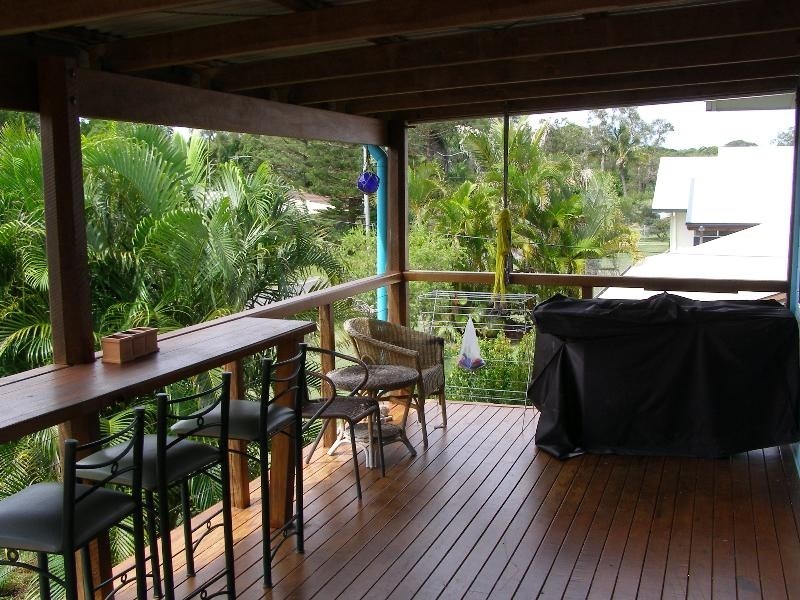 51 Gonzales St, Amity Point QLD 4183