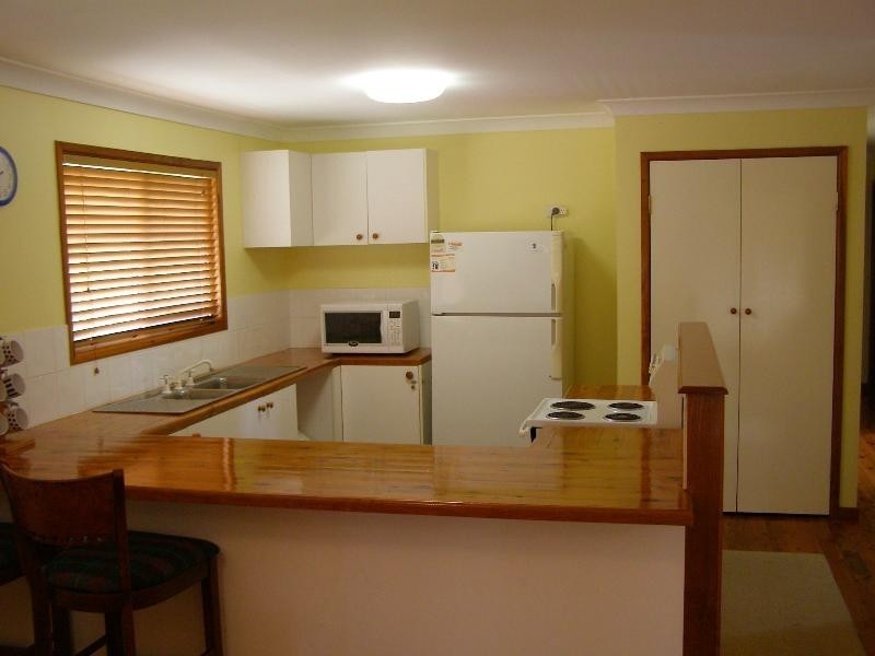 51 Gonzales St, Amity Point QLD 4183