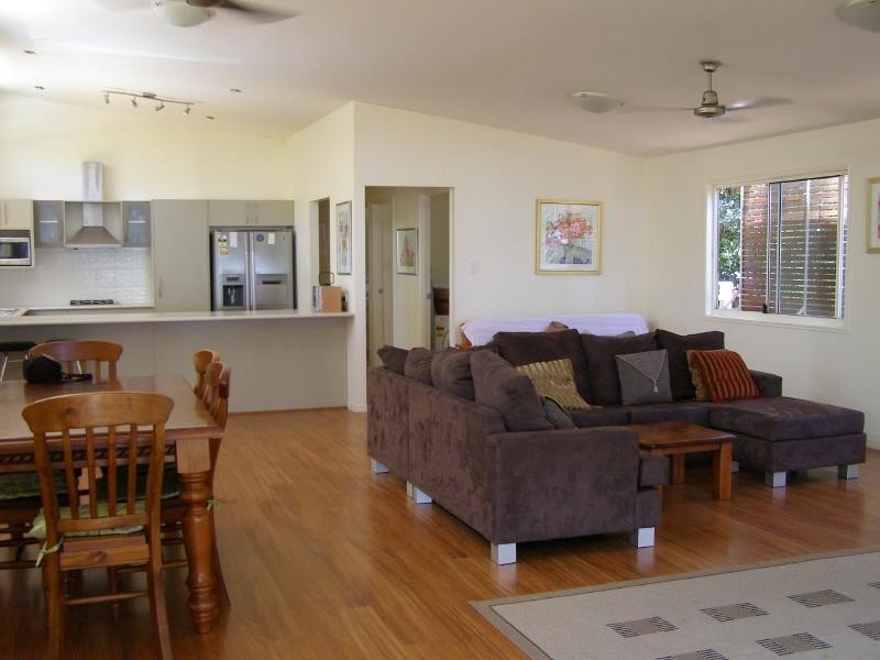 21 Ballow, Amity Point QLD 4183