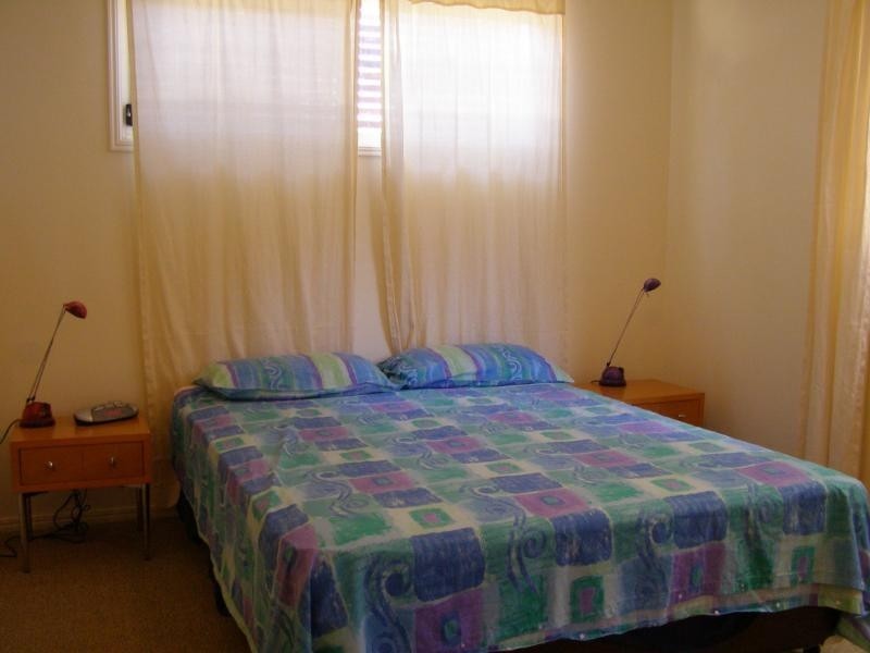 21 Ballow, Amity Point QLD 4183