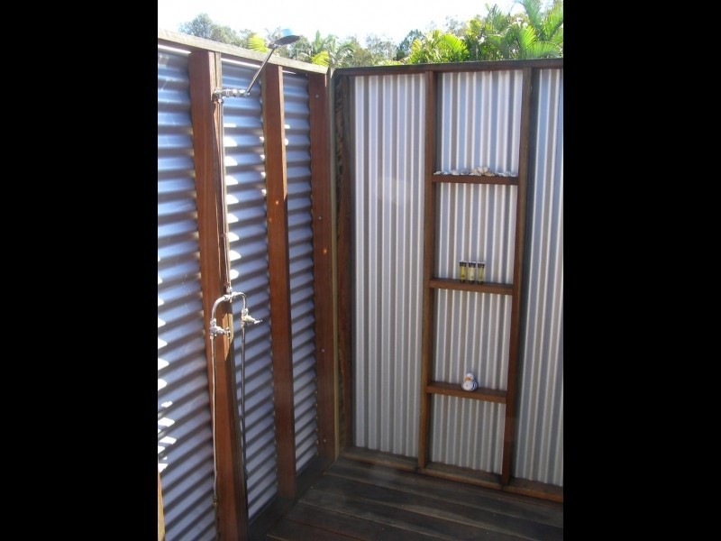 46 Gonzales St, Amity Point QLD 4183