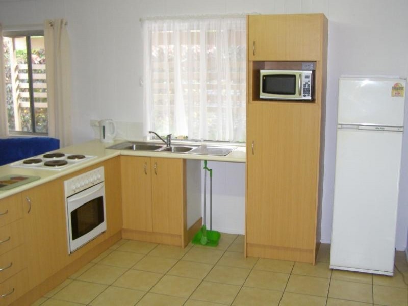 1/38 Sovereign Rd, Amity Point QLD 4183