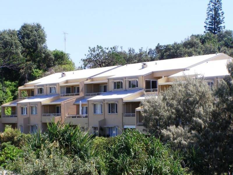 1-5 Samarinda Drive, Point Lookout QLD 4183