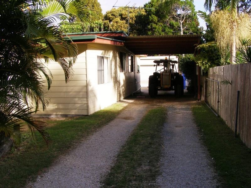 26 Sovereign Rd, Amity Point QLD 4183