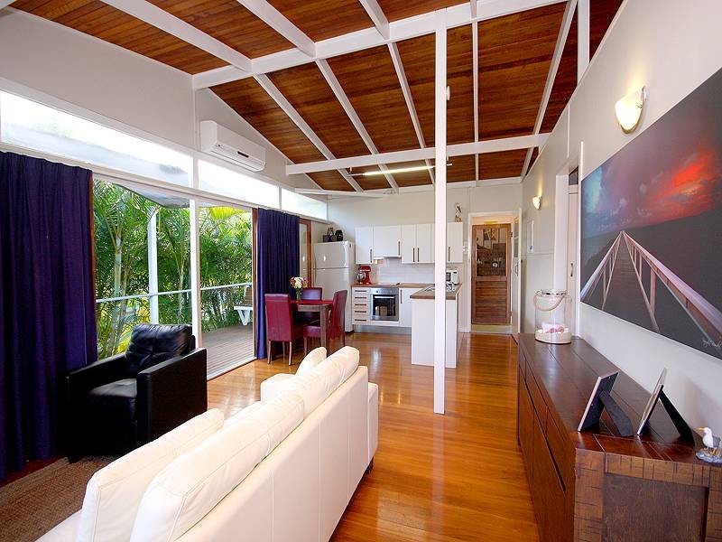 17 Flinders Ave, Dunwich QLD 4183