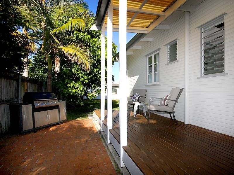 17 Flinders Ave, Dunwich QLD 4183