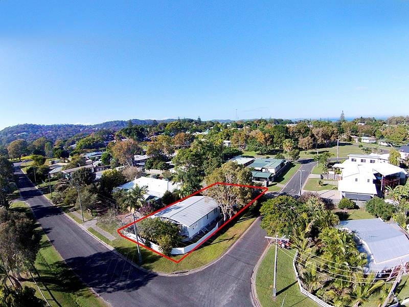 17 Flinders Ave, Dunwich QLD 4183