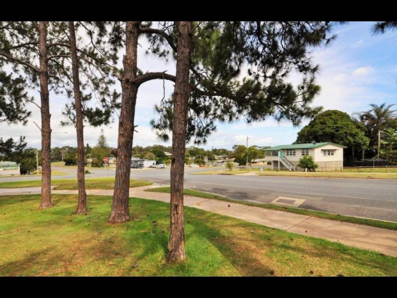 2 Bingle Rd, Dunwich QLD 4183