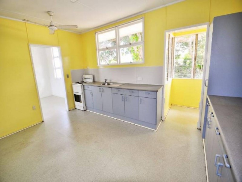 2 Bingle Rd, Dunwich QLD 4183