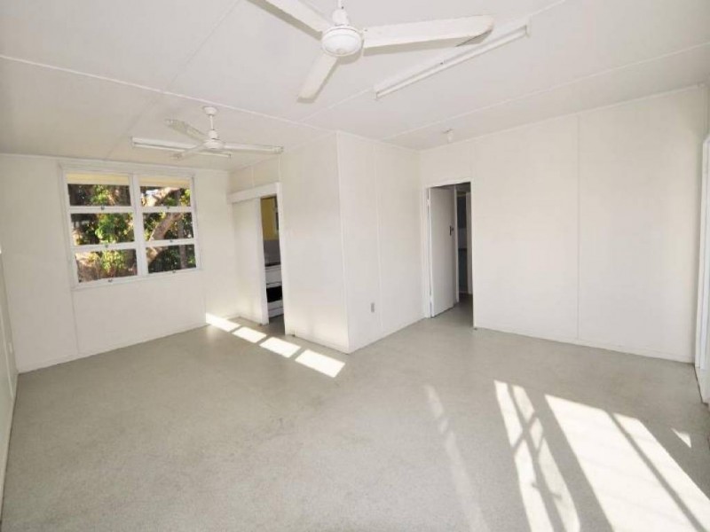 2 Bingle Rd, Dunwich QLD 4183