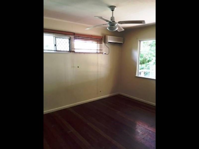 10 Fraser, Dunwich QLD 4183