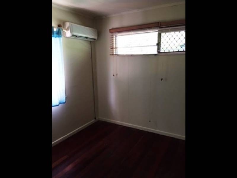 10 Fraser, Dunwich QLD 4183