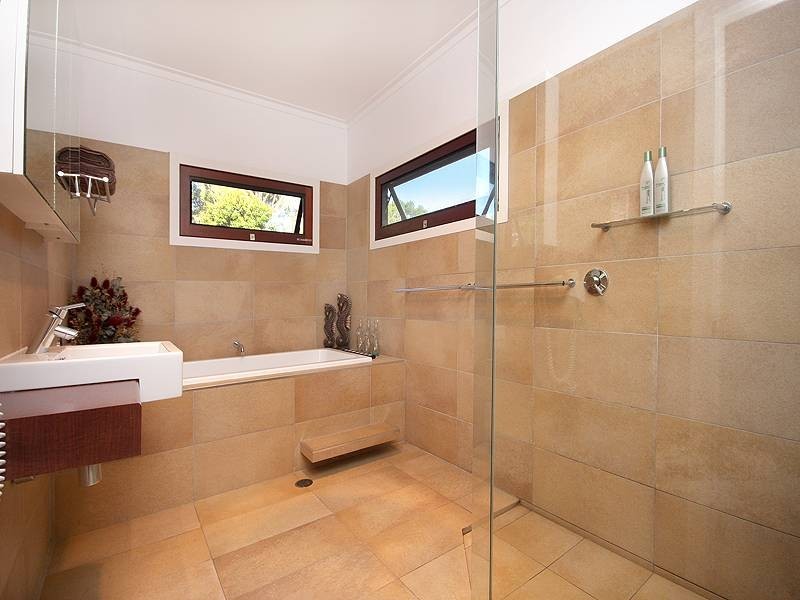 3 SOVEREIGN RD, Amity QLD 4183