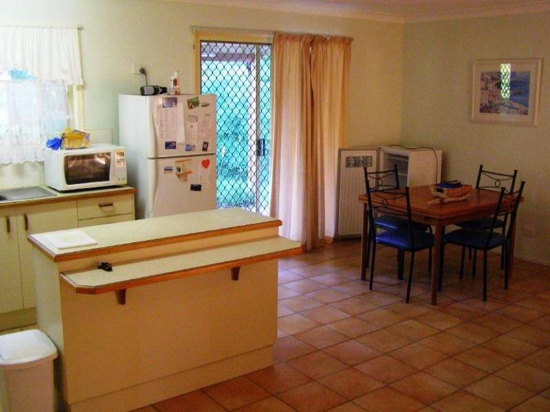 25 Gonzales St, Amity Point QLD 4183