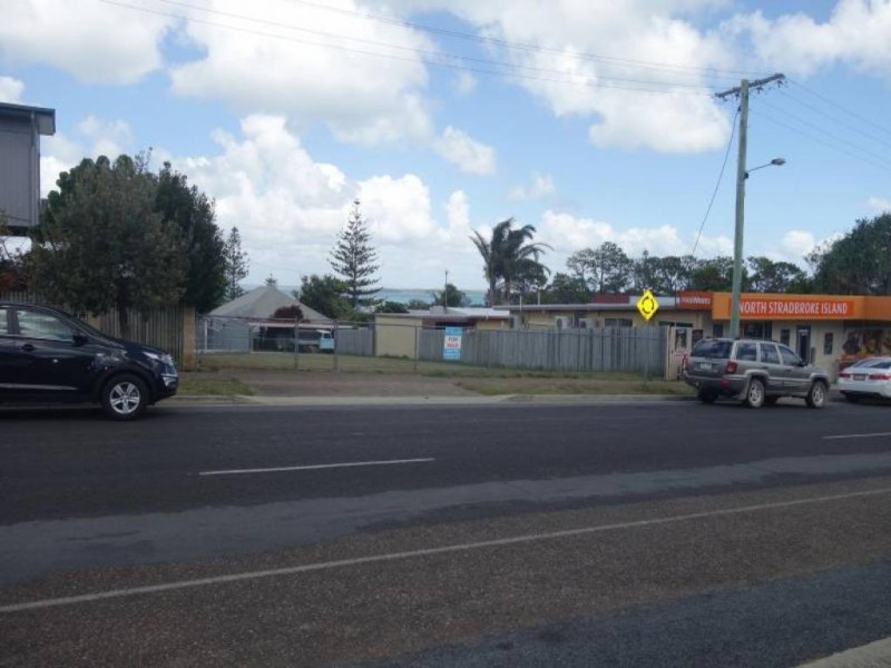 3 Stradbroke Place, Dunwich QLD 4183