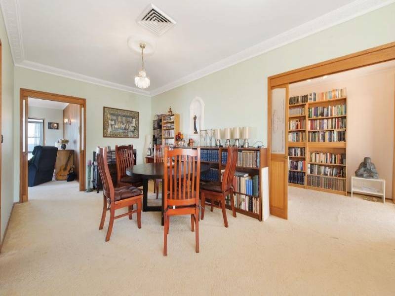 22 DENT CRESCENT, Port Macquarie NSW 2444