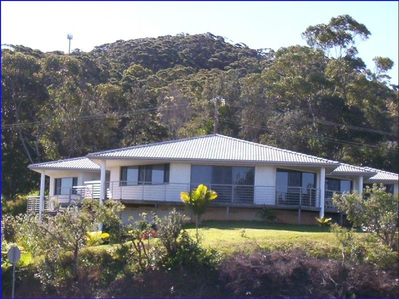 4 LIVINGSTONE ROAD, Port Macquarie NSW 2444