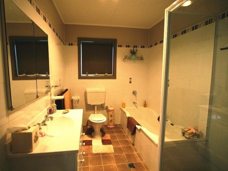 5 Ursula Street, Cootamundra NSW 2590