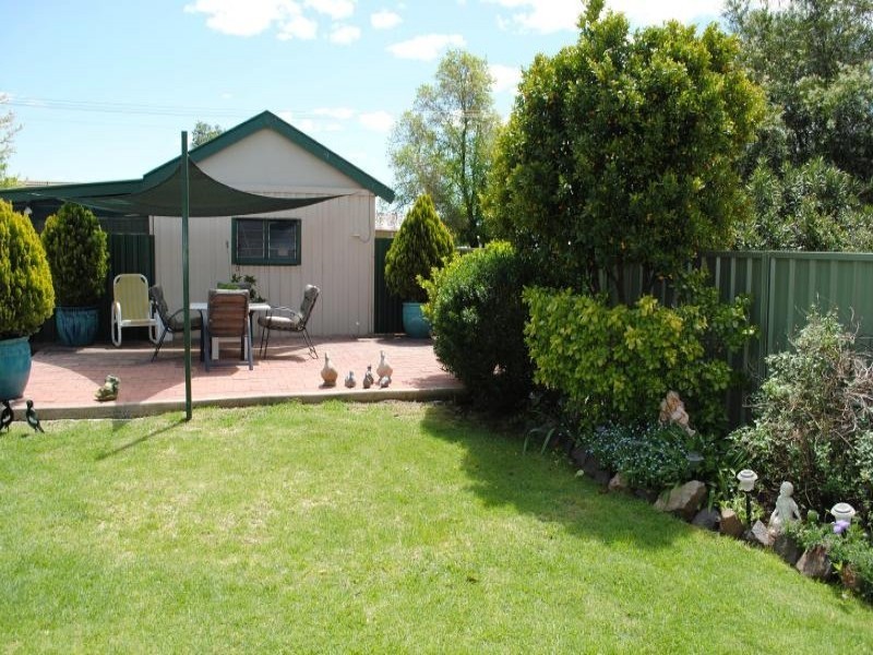 5 Ursula Street, Cootamundra NSW 2590