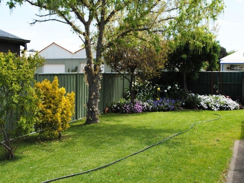 5 Ursula Street, Cootamundra NSW 2590