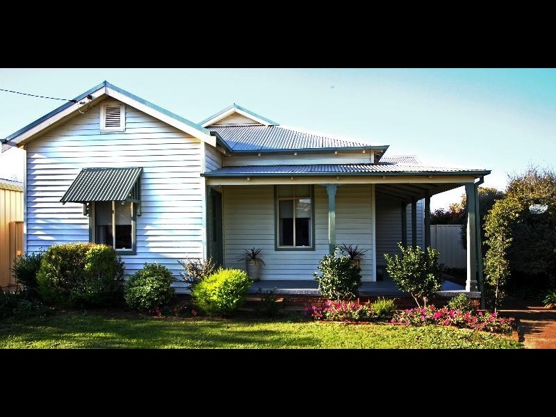 9 Queen Street, Cootamundra NSW 2590