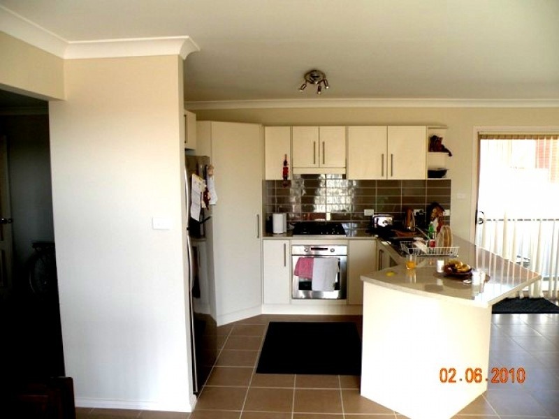 113 Binalong Street, Young NSW 2594